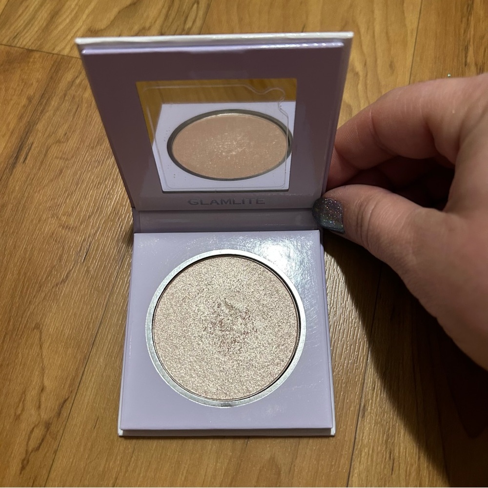 Glamlite x Mikayla Highlighter